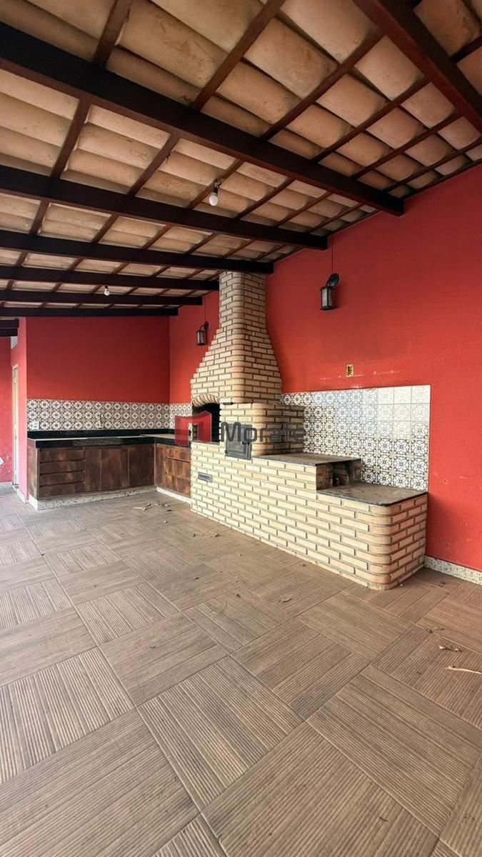 Casa, Castelo, 4 Quartos, 4 Vagas, 1 Suíte