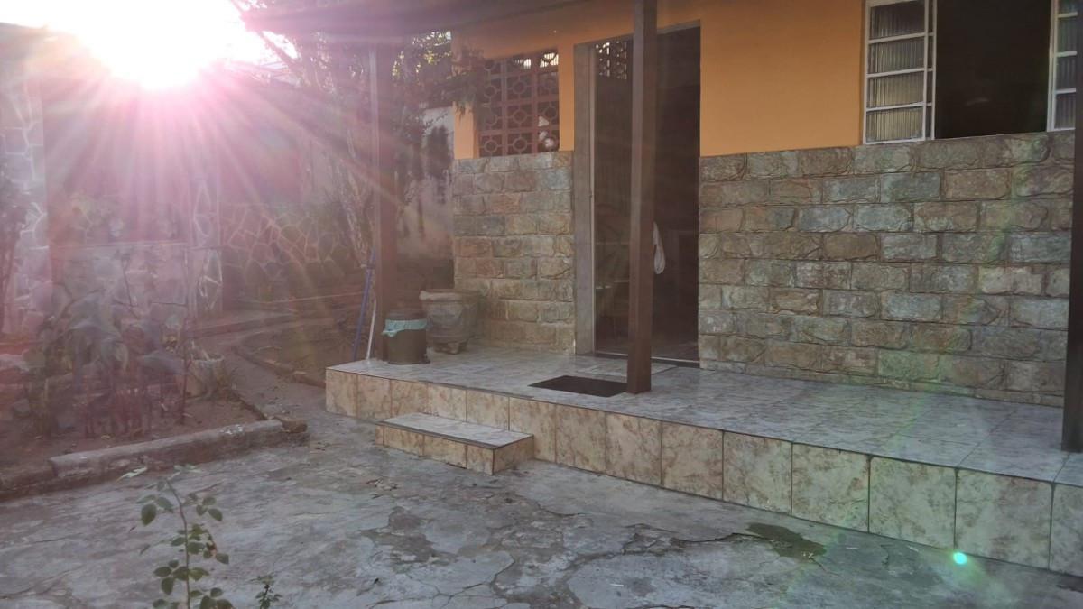 Casa, Padre Eustáquio, 2 Quartos, 10 Vagas, 1 Suíte