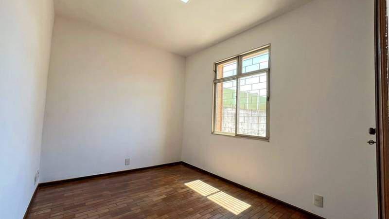 Apartamento, Vila Paris, 3 Quartos, 2 Vagas, 1 Suíte