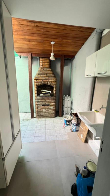 Casa, Castelo, 2 Quartos, 2 Vagas, 1 Suíte