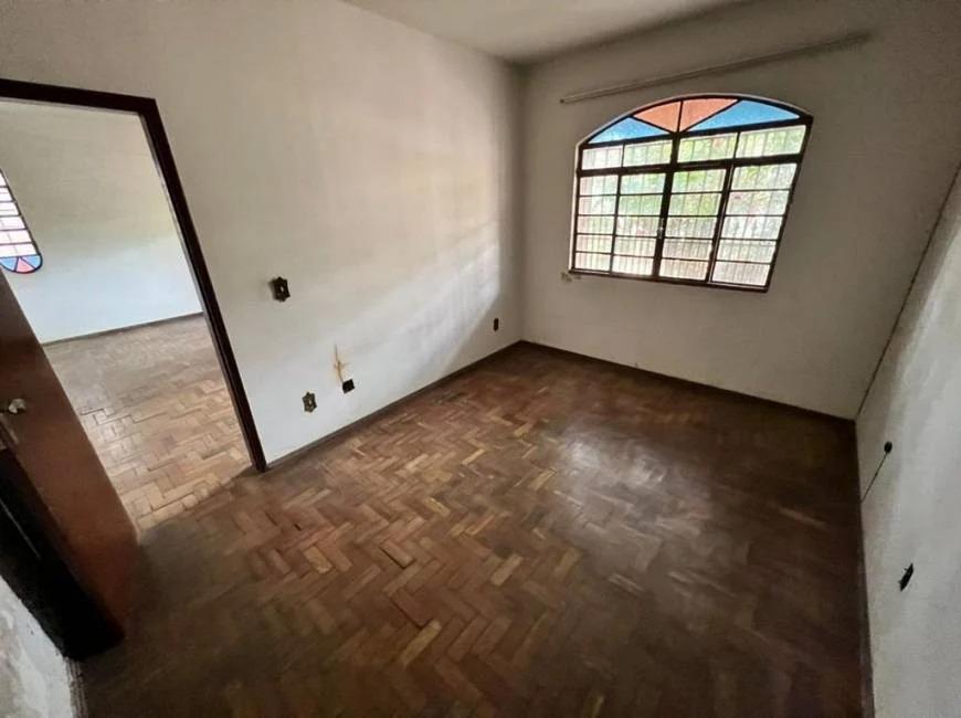 Casa, Castelo, 5 Quartos, 6 Vagas, 2 Suítes