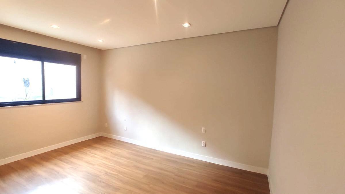 Casa, Santa Rosa, 3 Quartos, 2 Vagas, 1 Suíte