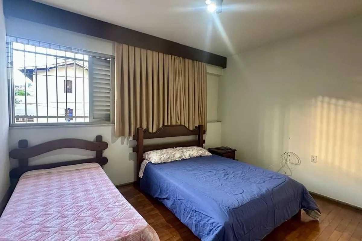 Casa, Serra, 4 Quartos, 4 Vagas, 1 Suíte
