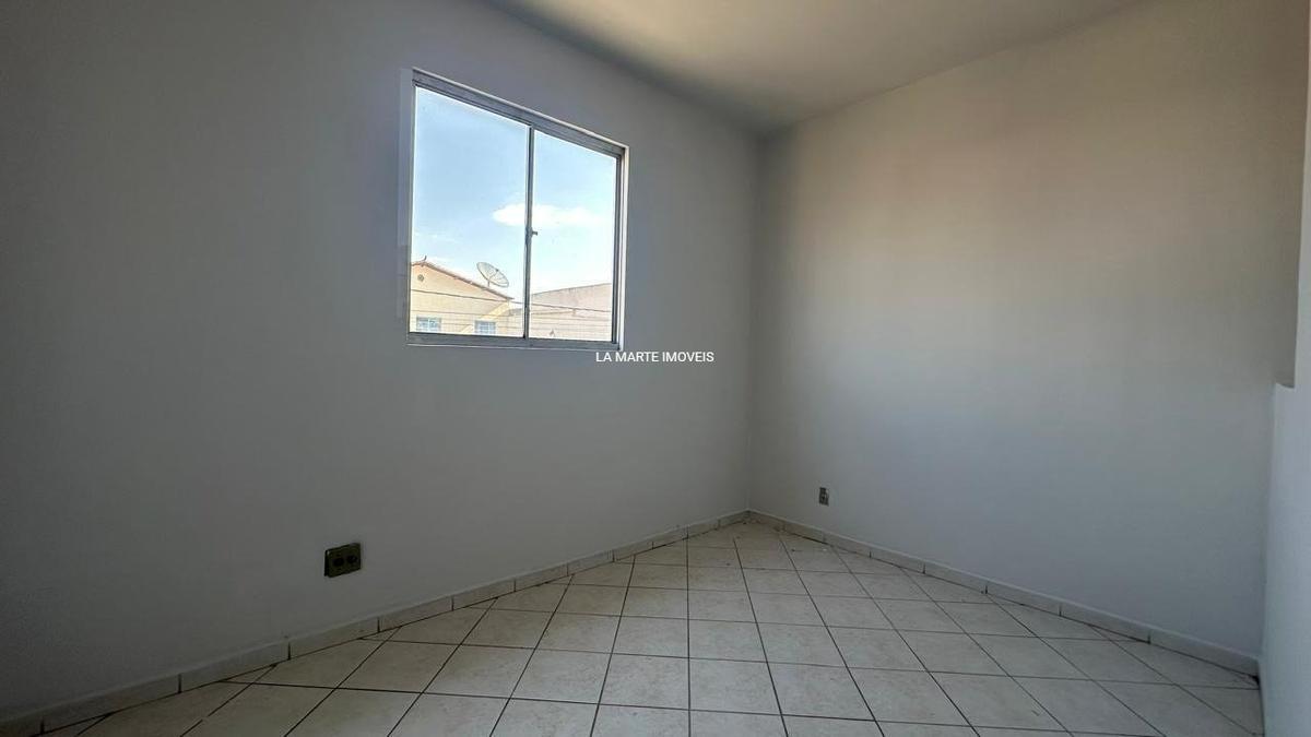 Casa, Fonte Grande, 2 Quartos, 1 Vaga