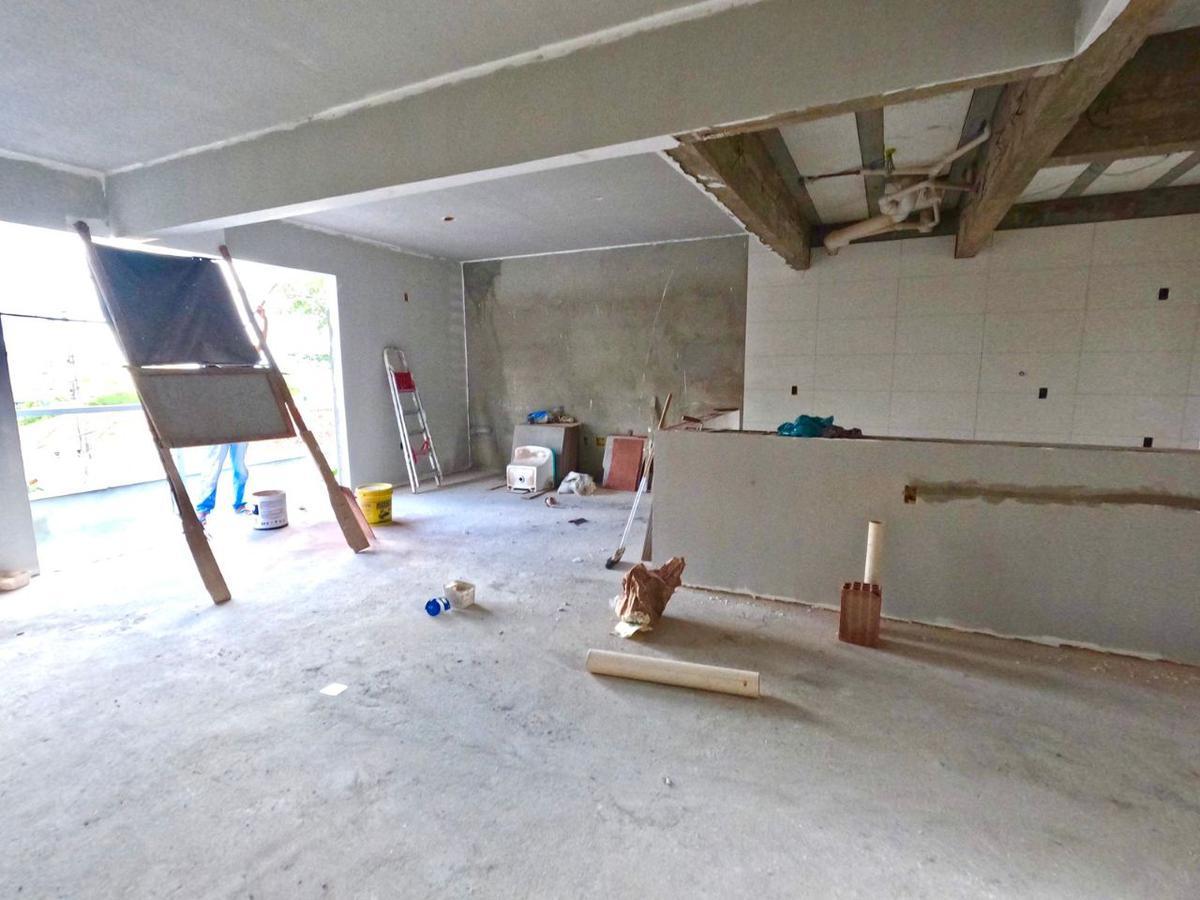 Casa, Cabral, 3 Quartos, 2 Vagas, 1 Suíte