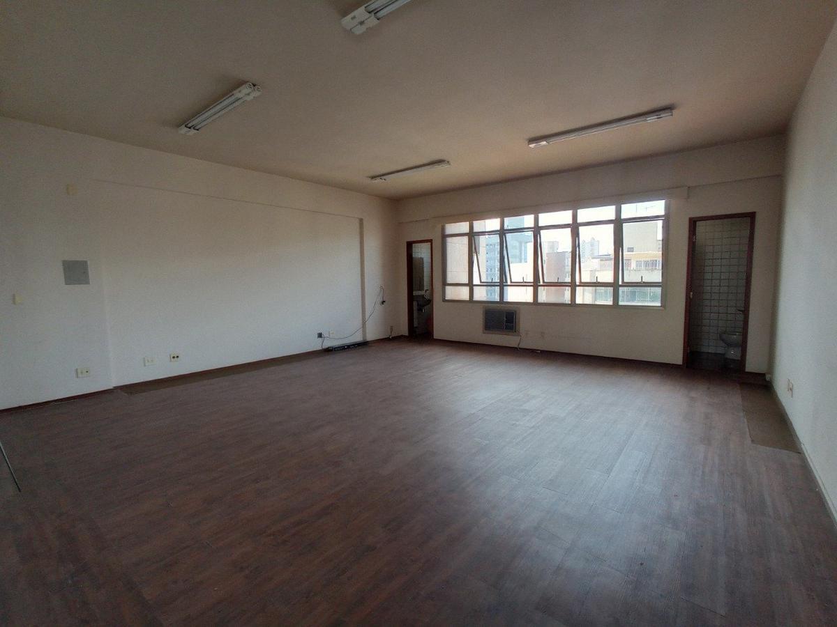 Sala, Centro, 0 Quarto, 1 Vaga