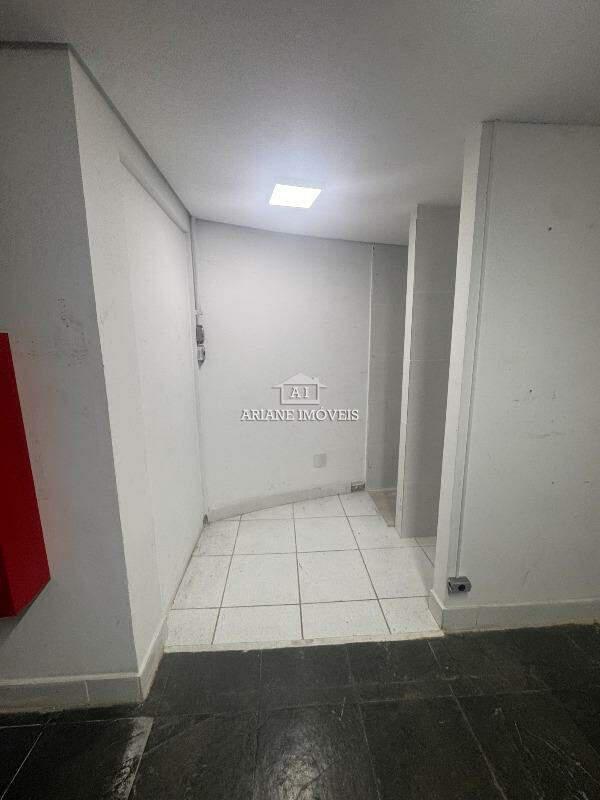 Andar, Funcionários, 0 Quarto, 2 Vagas