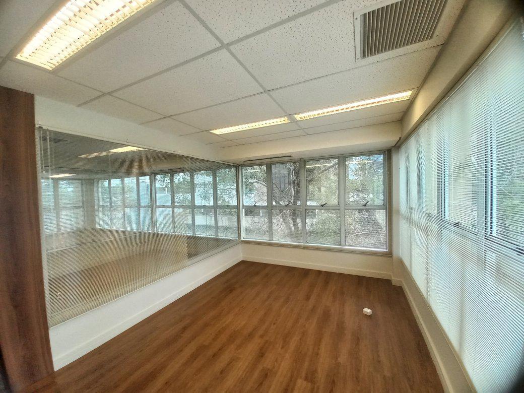 Sala, Savassi, 0 Quarto, 2 Vagas