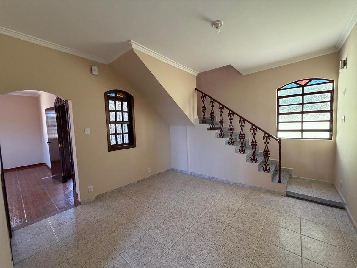 Casa, Alvorada, 4 Quartos, 2 Vagas, 1 Suíte