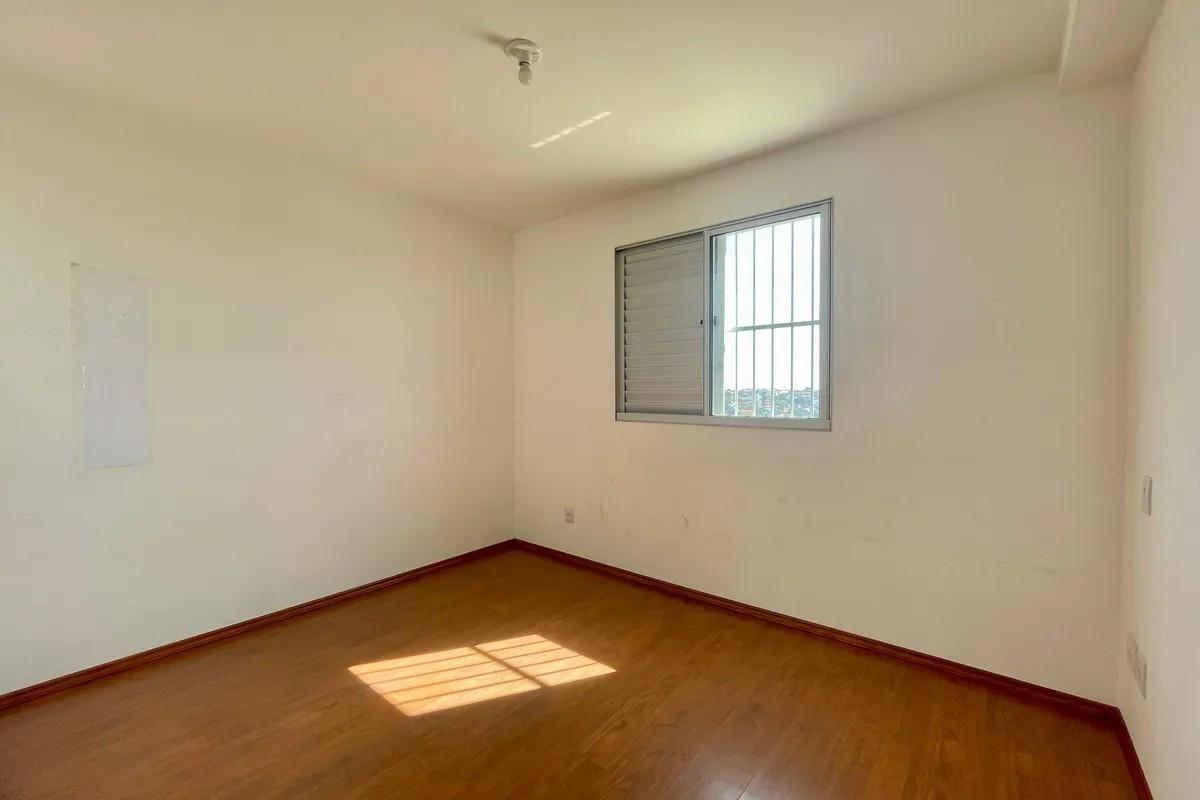 Cobertura, Concórdia, 2 Quartos, 2 Vagas, 1 Suíte