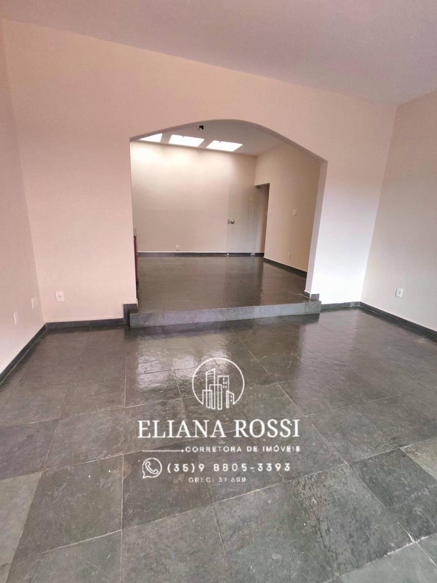 Casa, Centro, 4 Quartos, 5 Vagas, 1 Suíte