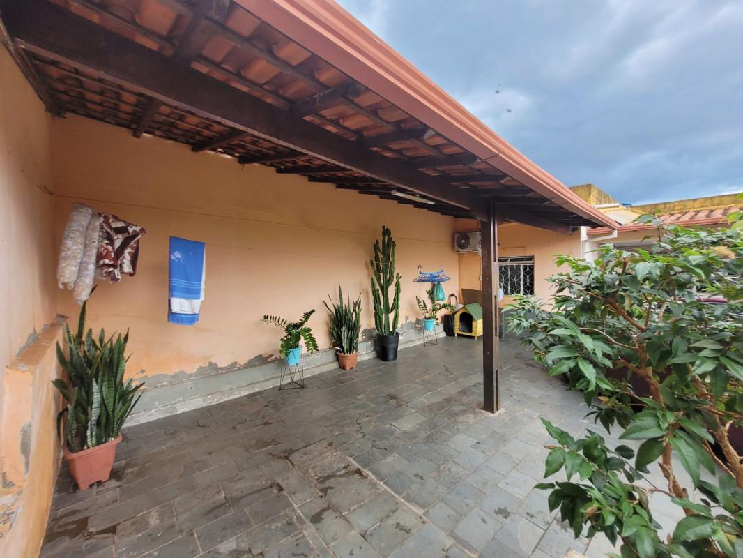 Casa, Industrial, 3 Quartos, 5 Vagas