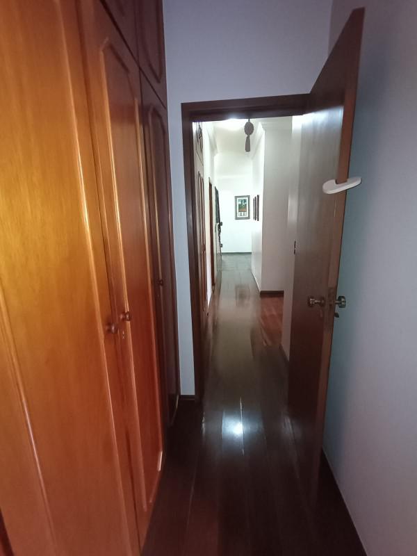 Casa, Luxemburgo, 4 Quartos, 4 Vagas, 1 Suíte