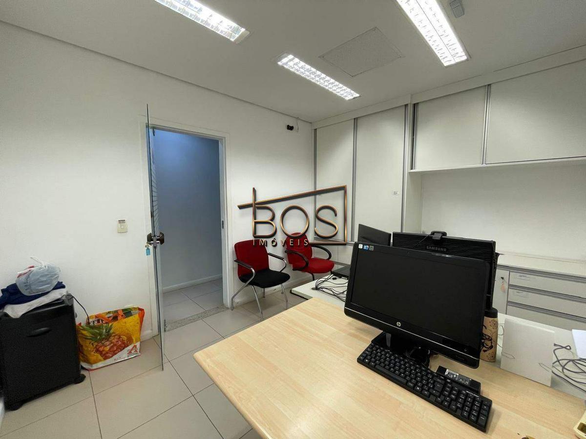 Casa, Vila Paris, 6 Quartos, 4 Vagas