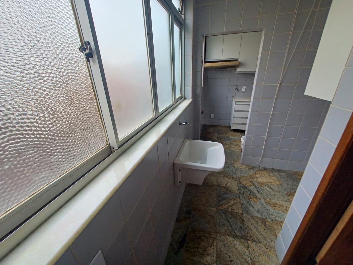 Apartamento, Sagrada Família, 3 Quartos, 2 Vagas, 1 Suíte