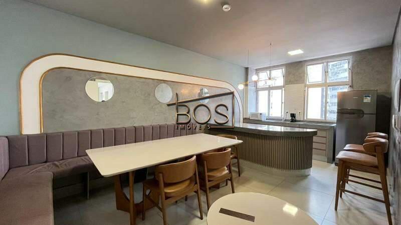 Apartamento, Centro, 2 Quartos, 0 Vaga, 1 Suíte