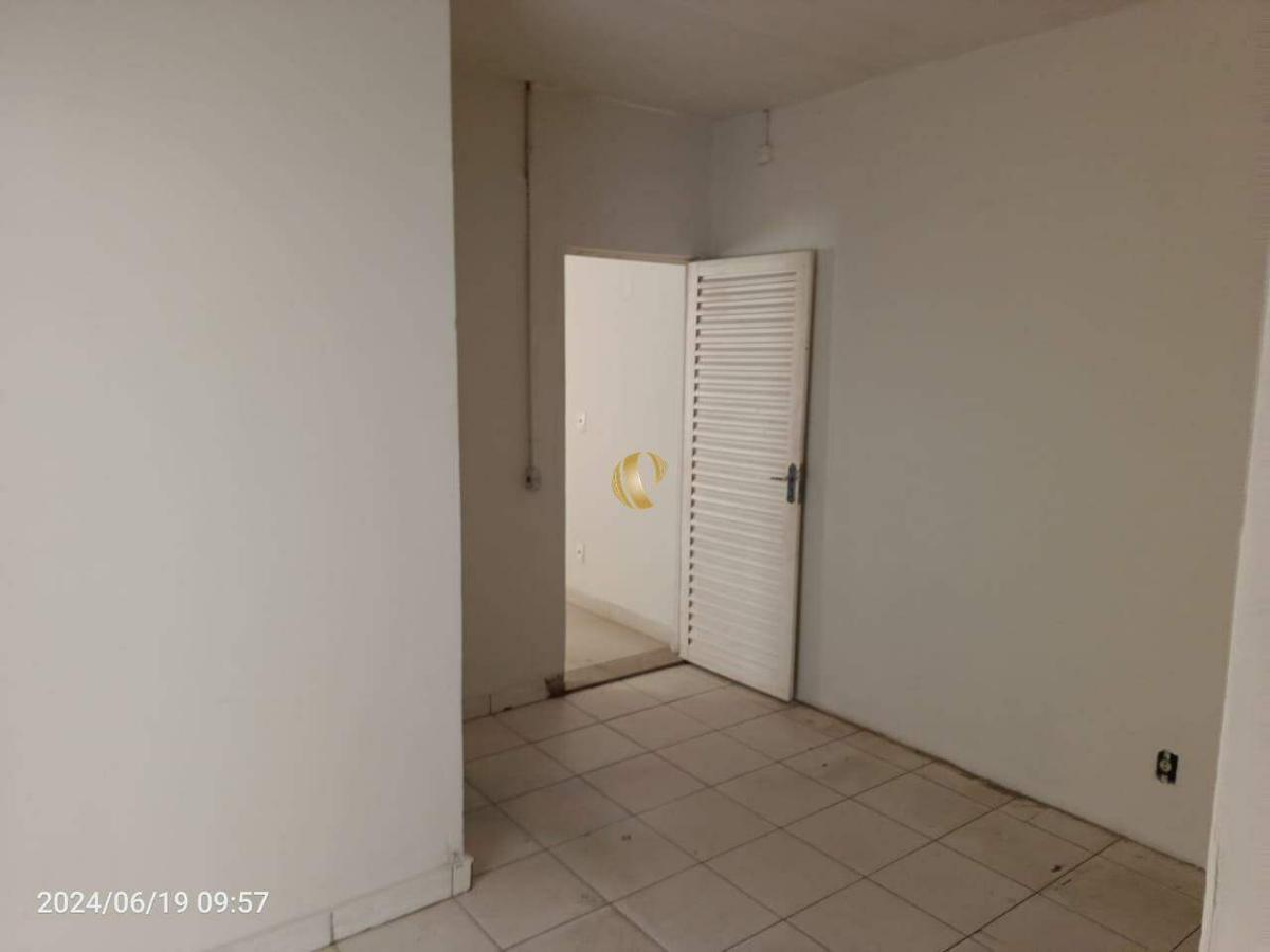 Andar, Centro, 0 Quarto, 0 Vaga