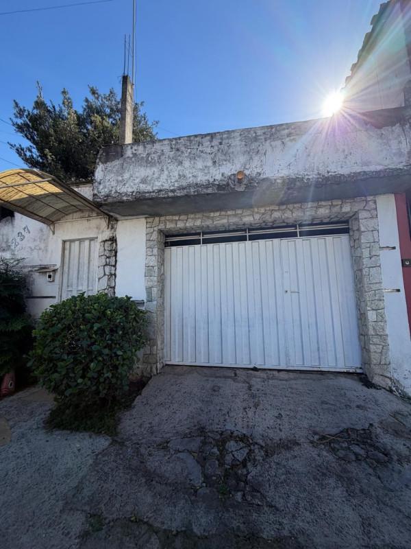 Casa, Teixeira Dias (barreiro), 3 Quartos, 2 Vagas, 1 Suíte