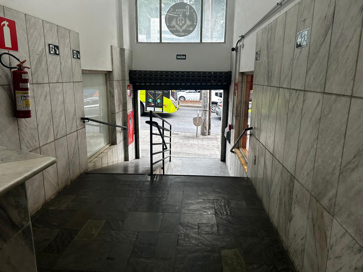 Andar, Savassi, 0 Quarto, 0 Vaga