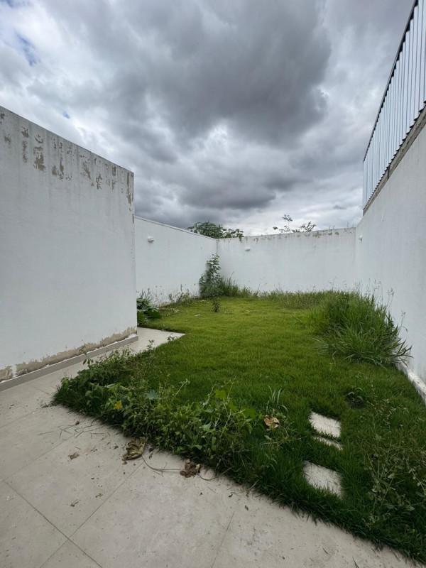 Casa, Tropical, 3 Quartos, 4 Vagas, 1 Suíte