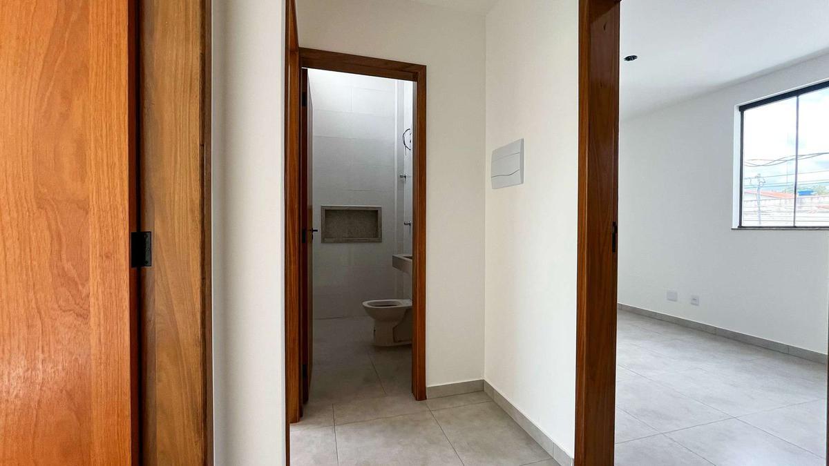 Casa, Candelária, 3 Quartos, 0 Vaga, 1 Suíte