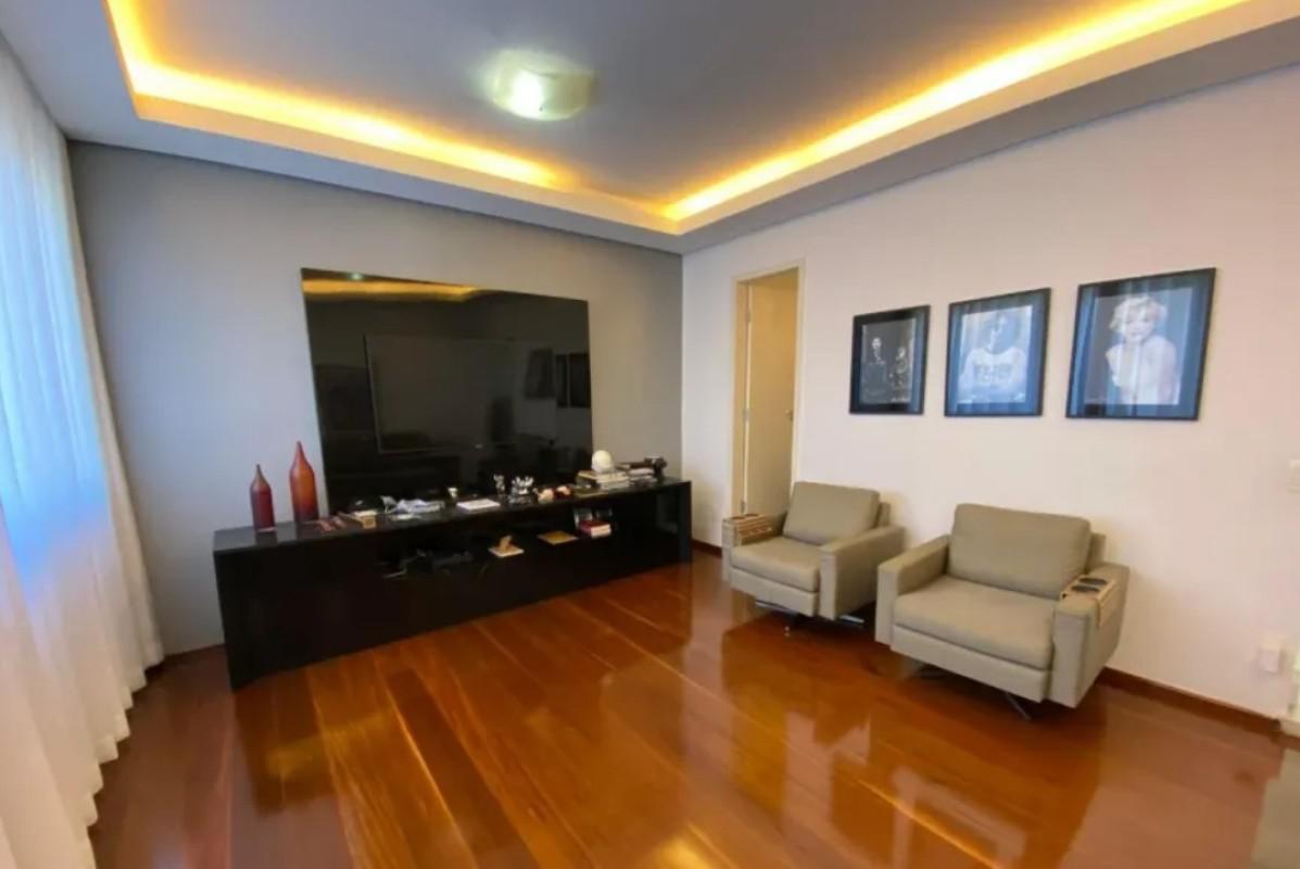 Apartamento, Funcionários, 4 Quartos, 2 Vagas