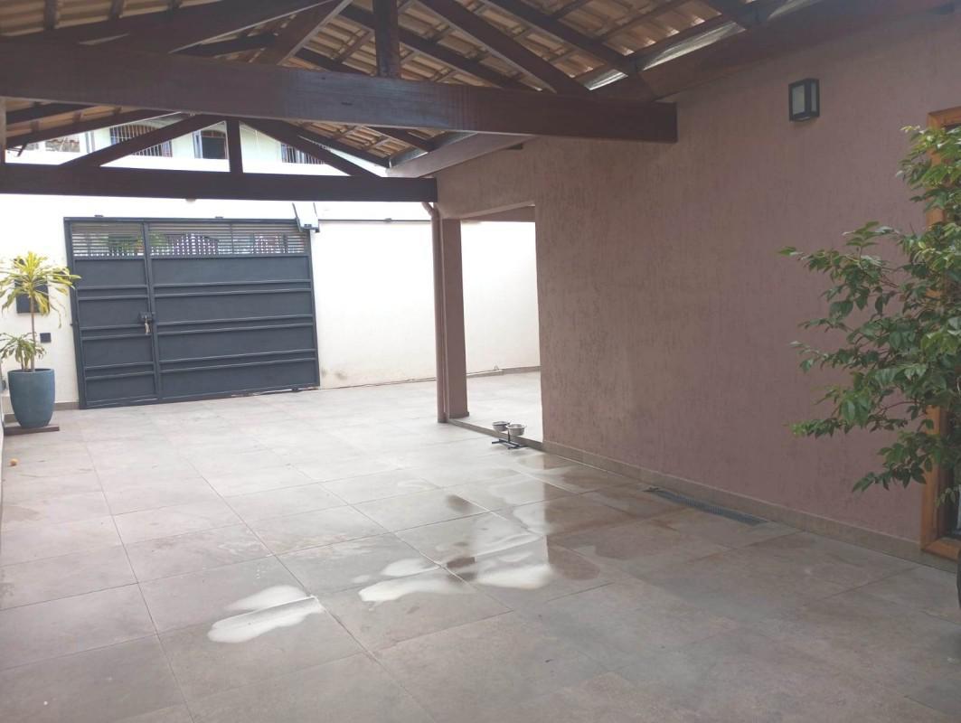 Casa, Nova Gameleira, 3 Quartos, 3 Vagas, 2 Suítes