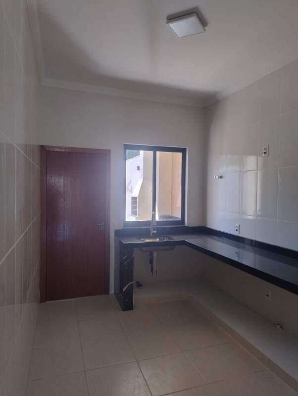 Casa, Vila dos Ipês, 3 Quartos, 3 Vagas, 1 Suíte