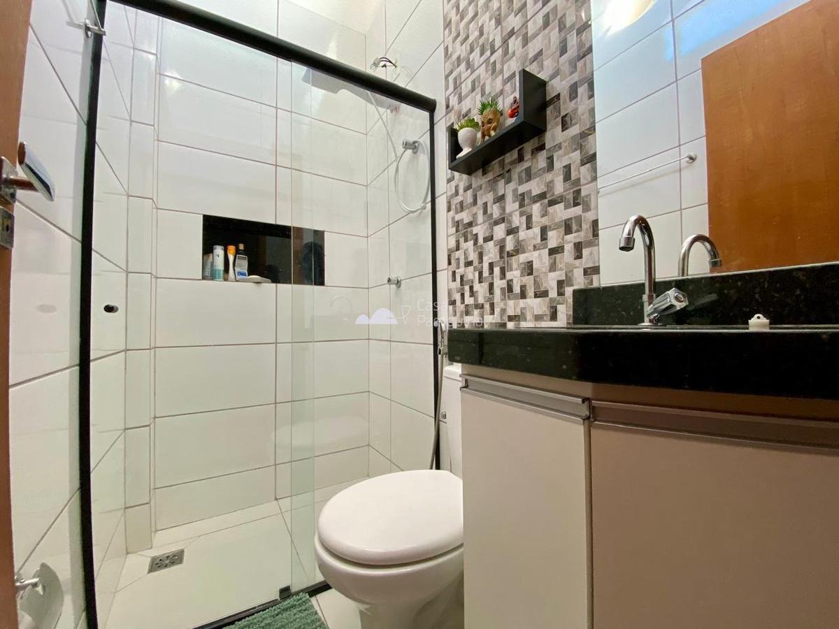 Casa, Europa, 3 Quartos, 1 Vaga, 1 Suíte