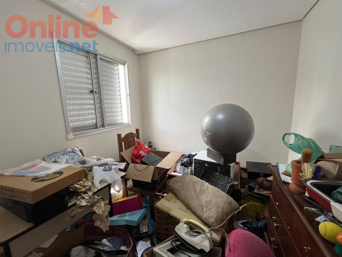 Apartamento, Sagrada Família, 3 Quartos, 0 Vaga, 1 Suíte