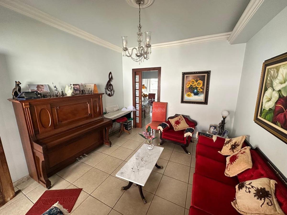 Casa, Santa Mônica, 5 Quartos, 3 Vagas, 1 Suíte