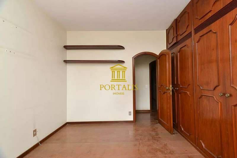 Apartamento, Funcionários, 4 Quartos, 3 Vagas, 2 Suítes