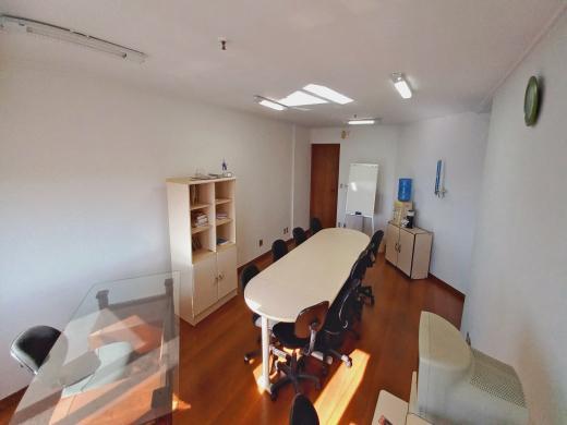 Sala, Funcionários, 0 Quarto, 1 Vaga