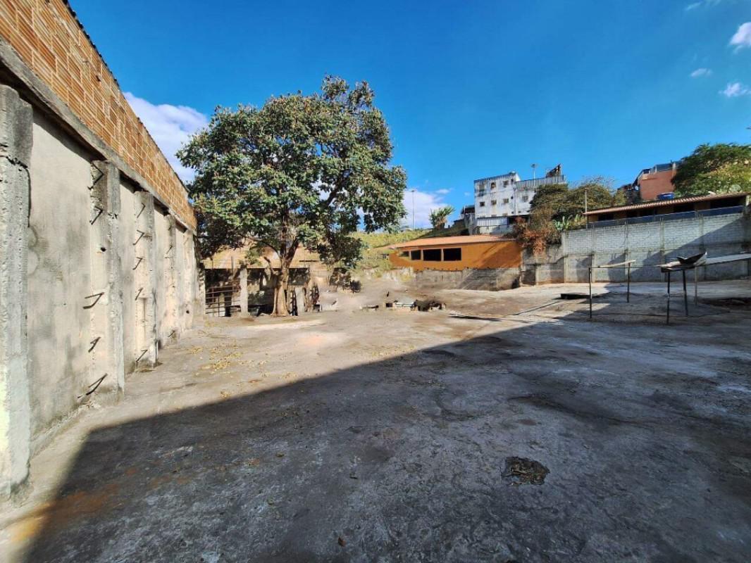 Lote, Jardim Filadélfia, 0 Quarto, 0 Vaga
