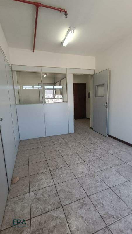 Sala, Centro, 0 Quarto, 0 Vaga