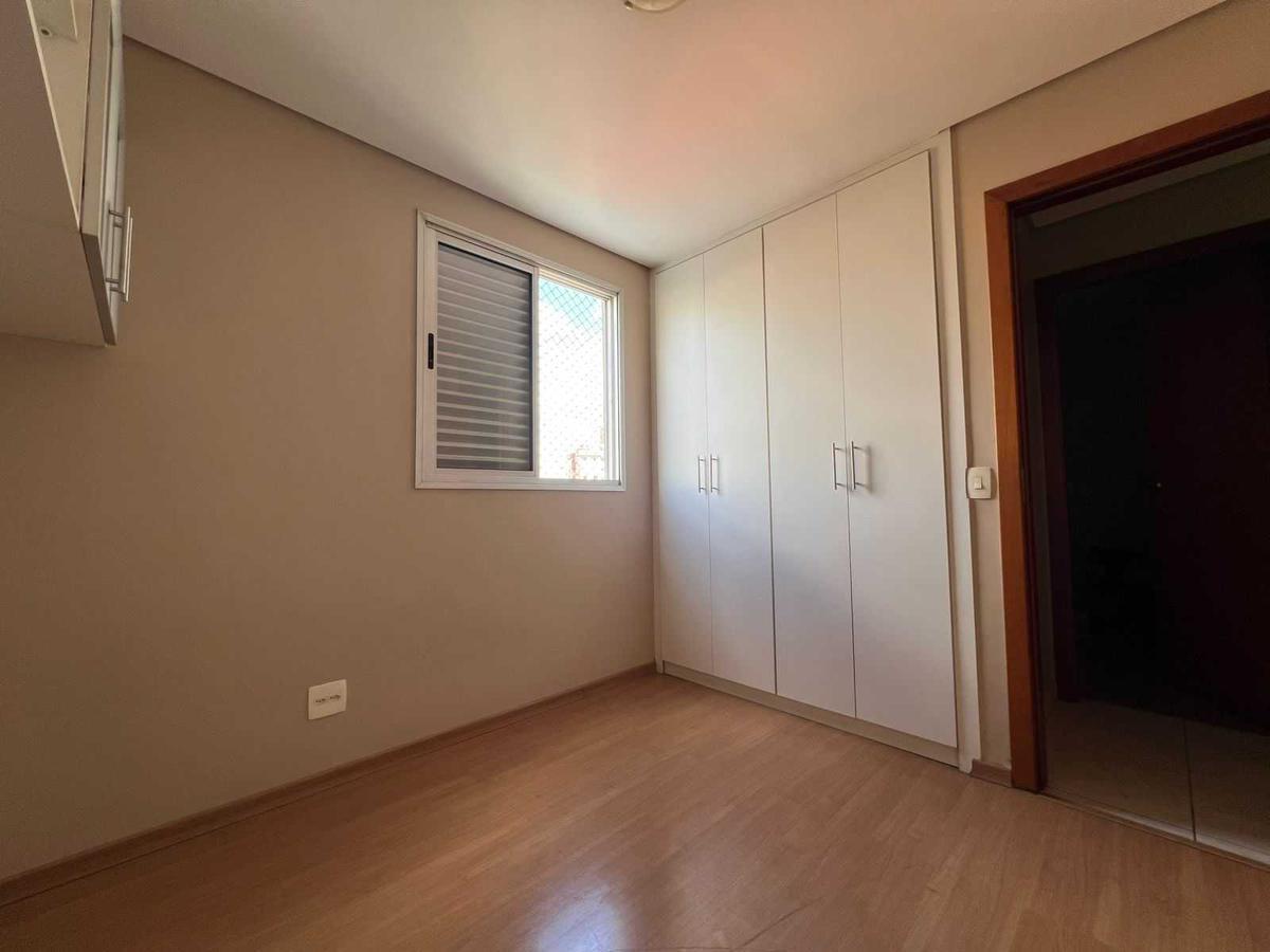 Apartamento, Floresta, 3 Quartos, 2 Vagas, 1 Suíte