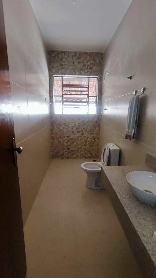 Casa, Centro, 4 Quartos, 5 Vagas, 1 Suíte