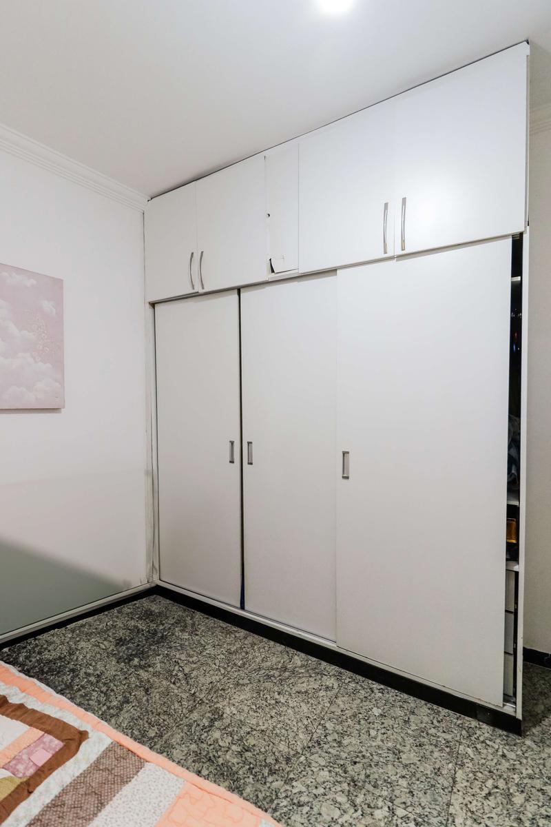 Casa, Sagrada Família, 4 Quartos, 5 Vagas, 1 Suíte