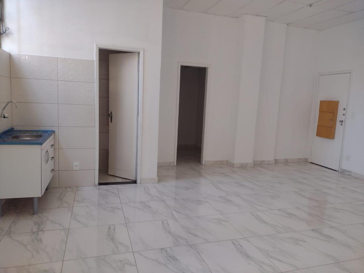 Sala, Barro Preto, 0 Quarto, 0 Vaga