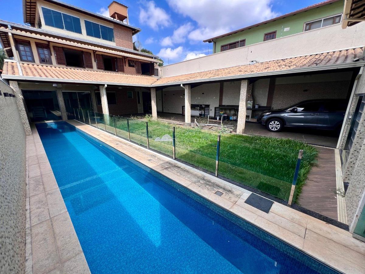 Casa, Trevo, 4 Quartos, 5 Vagas, 2 Suítes