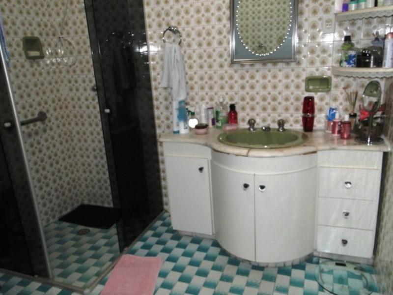 Casa, Sagrada Família, 4 Quartos, 2 Vagas, 2 Suítes