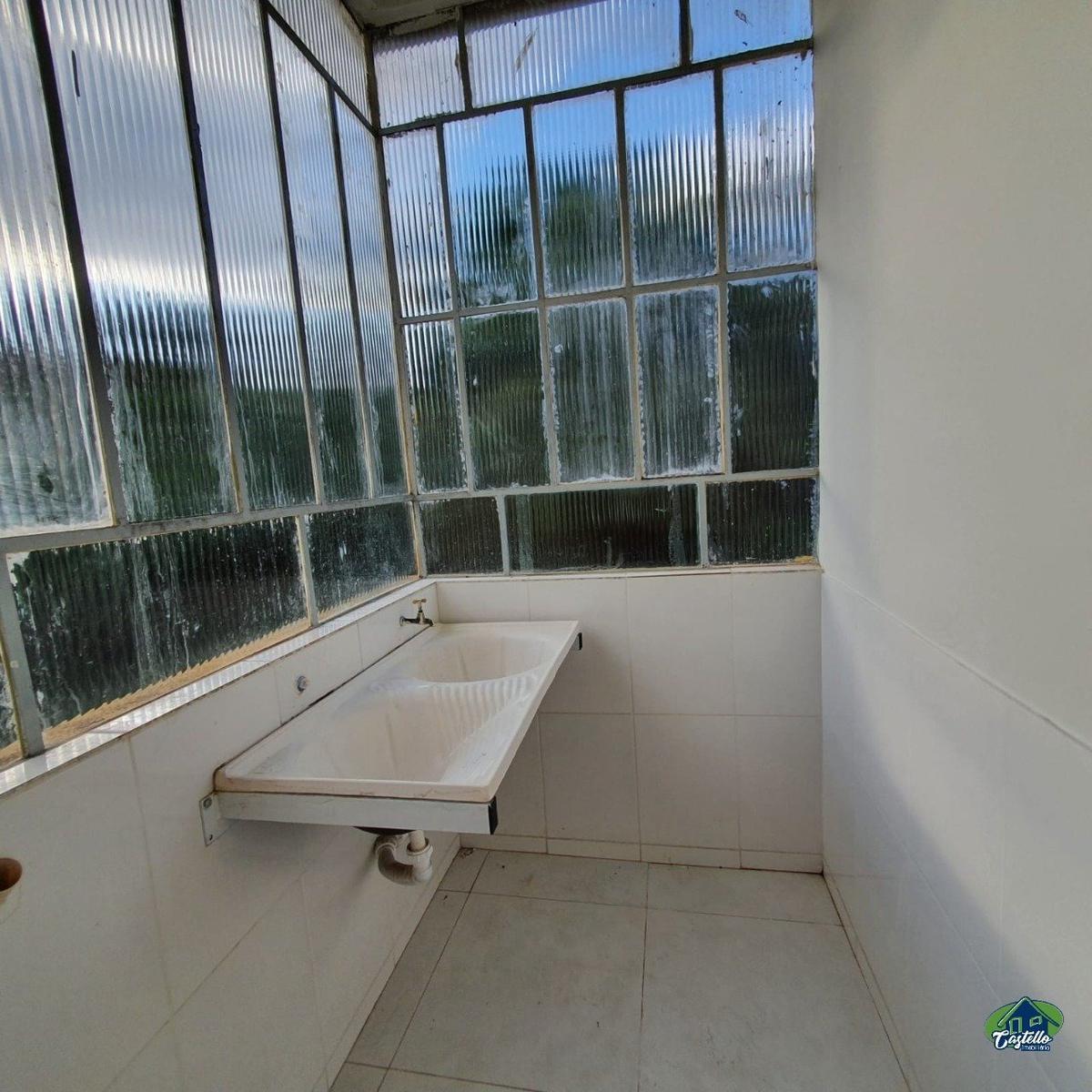 Apartamento, São Cristóvão, 2 Quartos, 0 Vaga