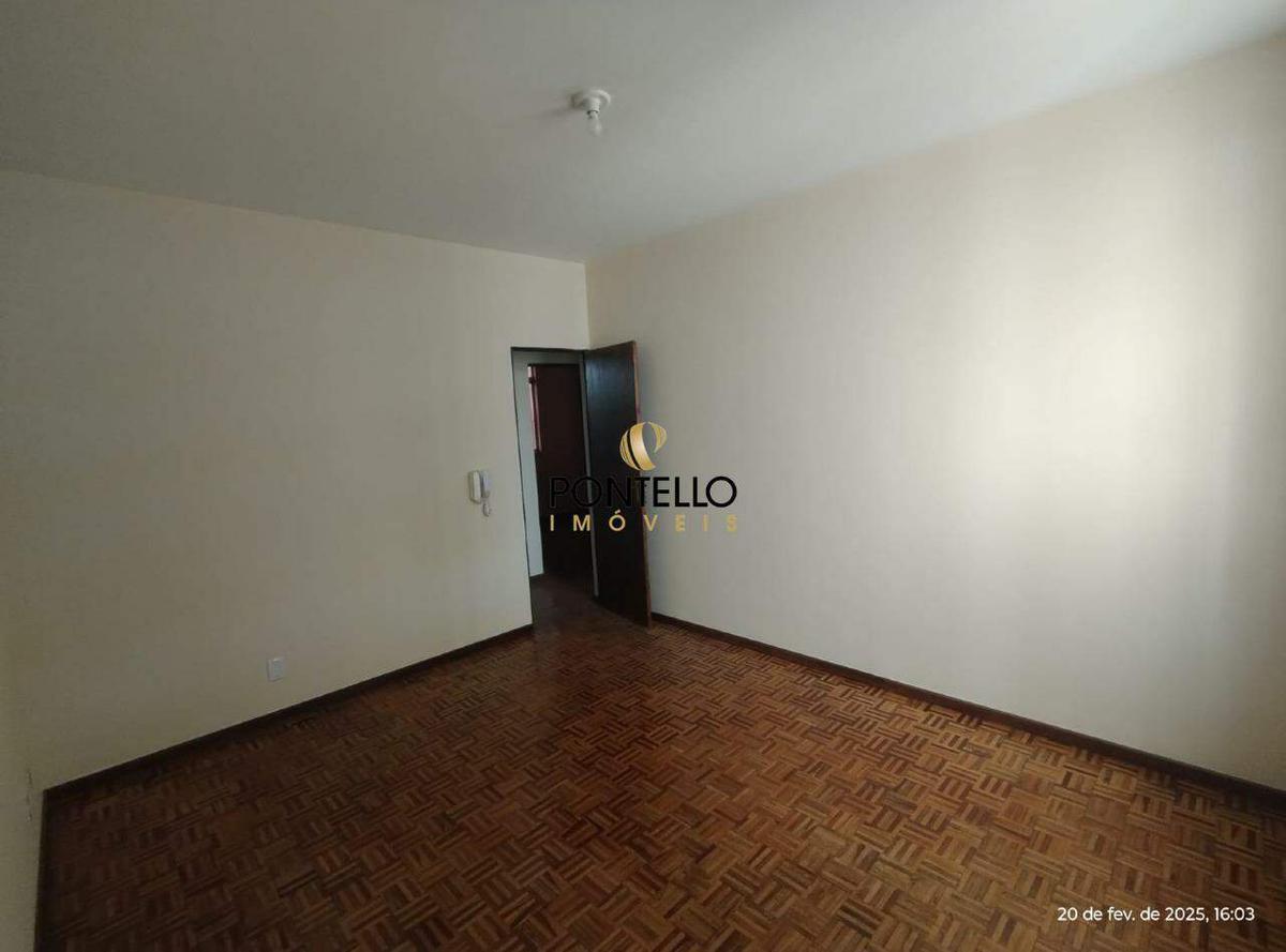 Apartamento, Santa Rita de Cássia, 2 Quartos, 1 Vaga