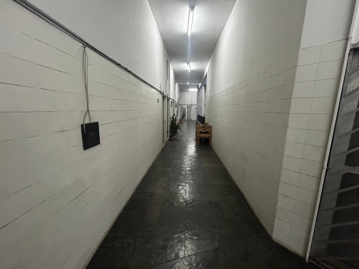 Andar, Savassi, 0 Quarto, 0 Vaga