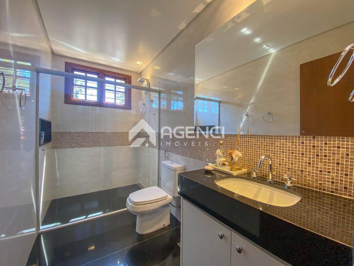 Casa, Trevo, 4 Quartos, 0 Vaga, 1 Suíte