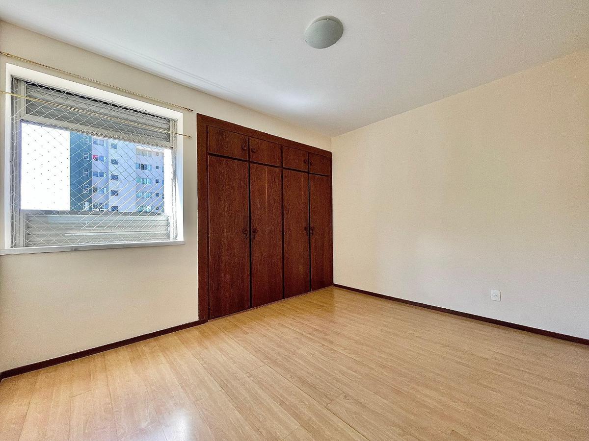 Apartamento, São José, 4 Quartos, 2 Vagas, 1 Suíte