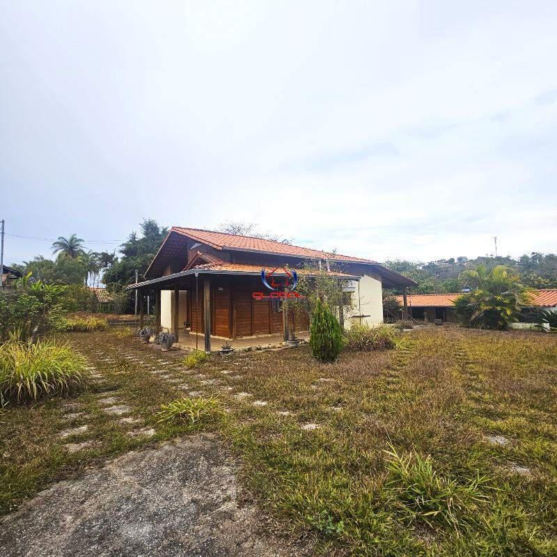 Sítio, Condomínio Solar das Palmeiras, 3 Quartos, 5 Vagas, 1 Suíte