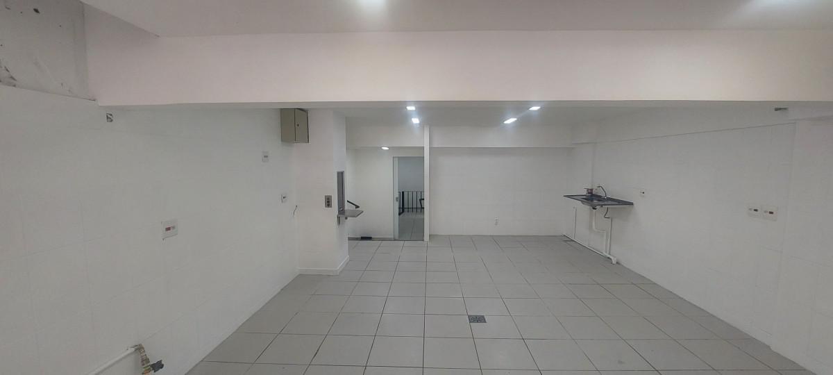 Andar, Savassi, 0 Quarto, 1 Vaga