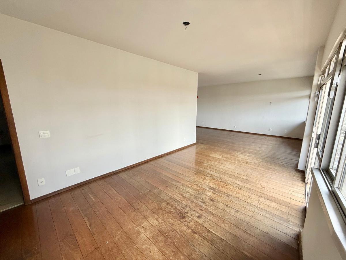 Apartamento, São José, 4 Quartos, 2 Vagas, 1 Suíte