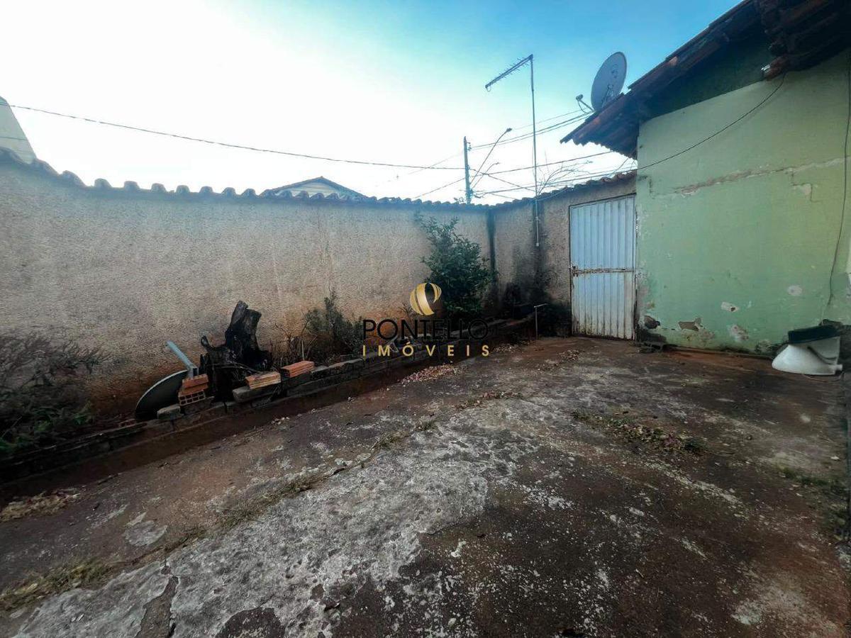 Casa, Jardim Cambuí, 3 Quartos, 8 Vagas, 1 Suíte